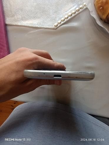 infinix smart: Samsung Galaxy J3 2016, 8 GB, rəng - Qızılı, İki sim kartlı — 4