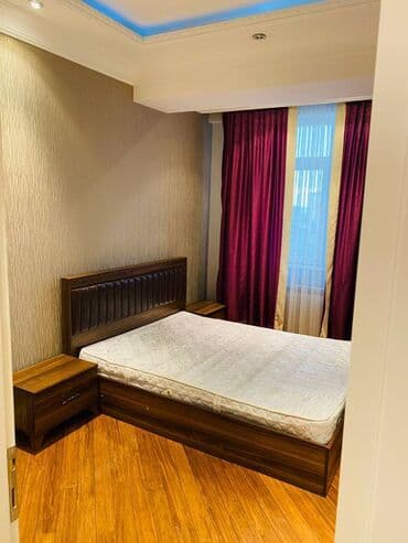 həzi aslanov 2 otaqlı evlər: Şamaxinkada, Kinostudiyanın həyətində,17 mərtəbəli binanın 9-cu — 7