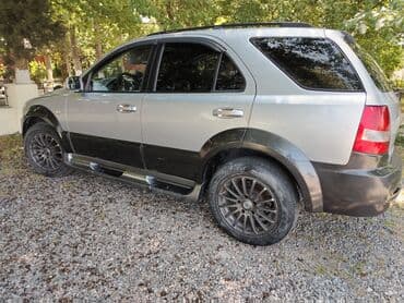 07 maşınlar: Kia Sorento: 2.5 l | 2005 il Ofrouder/SUV — 9