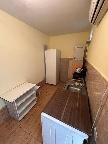 Гаражи: Ev babək prospekti keşlə qesebesinde yerlesir. Dədəmin avtoservisinin — 4