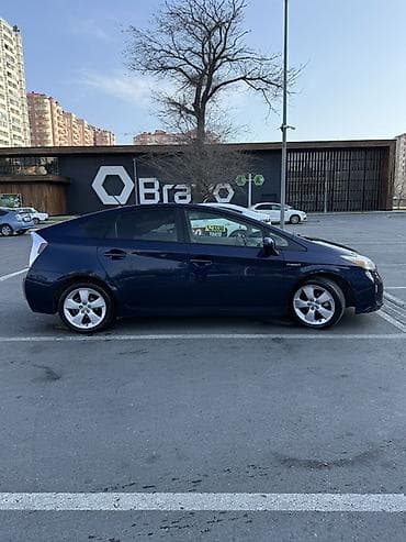 vito disk: Toyota Prius Hybrid – mavi rəng, 5 qapılı liftbek kuzov. Texniki — 9
