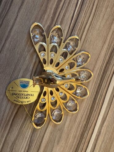 stol üstü süfrələr: İdeal veziyyetde,yenidir.Qaşları svarovskidir — 2