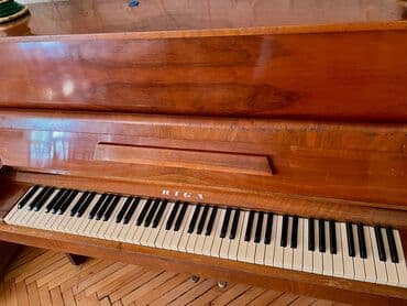 пианино беларусь ссср цена: Piano, Akustik — 1