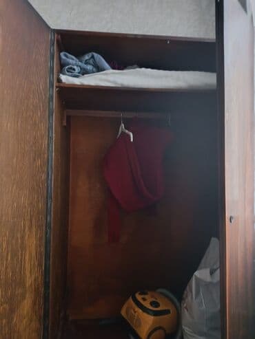 kohnə saat: Qədimi Əntiq Sovetdən Qalma Gözəl iki qapılıb şifoner, Ölçüləri — 8