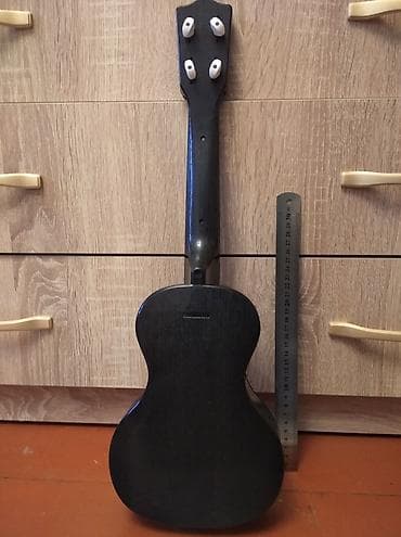 gitara cexolu: Ukulele — 2