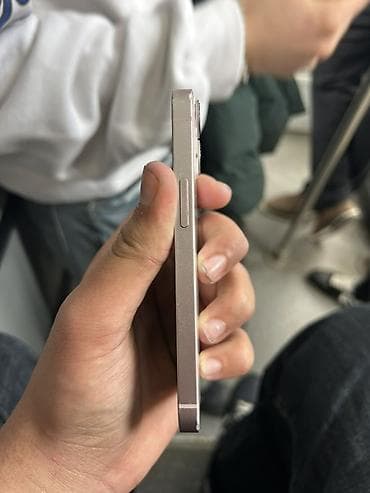 Video oyunlar və konsollar: IPhone 13 mini, 128 GB — 2