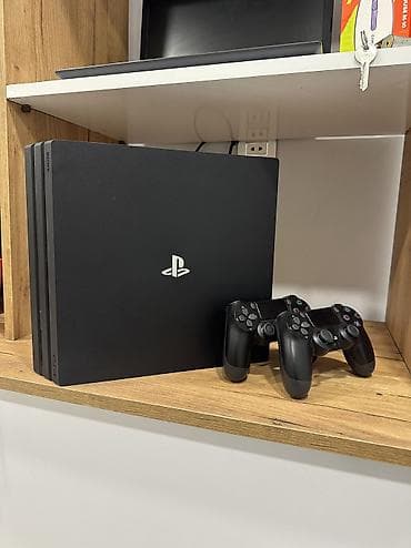 PlayStation 4 Pro (CUH-7xx seriyası) İdeal vəziyyətdədir. İcindəki