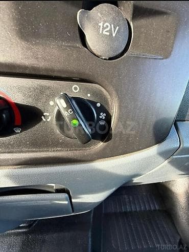 ford connect: Maşın özümüzündür arendaya verilir depazit 1000 azn aylıq 700 azn — 9