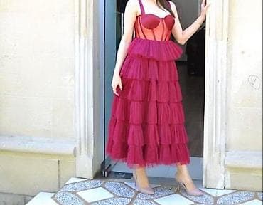 Qırmızı-bordo rəngdə uzun ziyafət donu - Model: qat-qat ətəkli, tül — 1