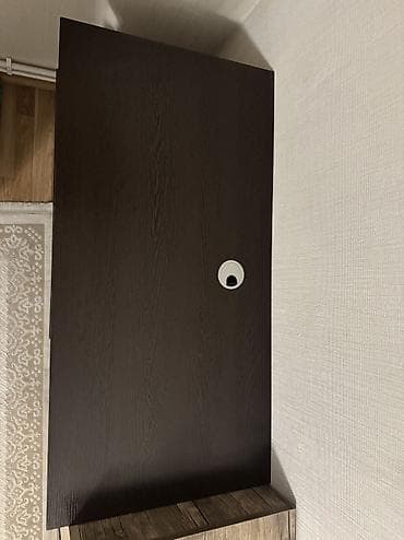 dolablar ikinci el: Kompyuter/iş masası – tünd qəhvəyi rəng - Geniş iş səthi, kabel üçün — 2