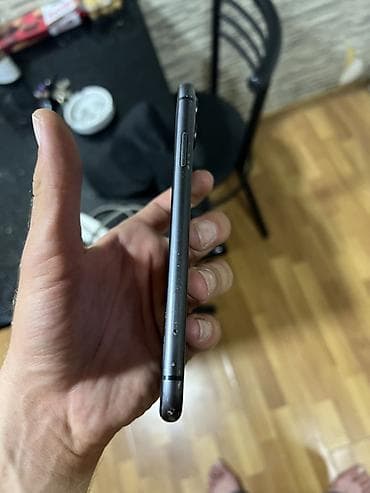 i̇phone 11 mini: IPhone 11, 128 GB, Qara, Face ID — 4