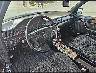 daewoo espero 1996: Mercedes-Benz : 2.5 l | 1991 il Van body type — 6