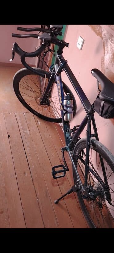 9 cu sinifdə neçə kitab var: Yeni Şose velosipedi Trinx, 28", sürətlərin sayı: 18, Ünvandan götürmə — 6