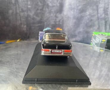 metbex tavan modelleri: Коллекционная модель Mercedes-Benz 220SE W111 black 1959 Vitesse — 3
