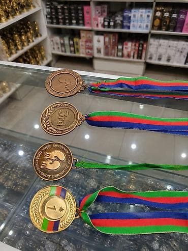 kuboklar: 🏅 MEDAL DƏSTİ SATILIR 🏅 🥇 1-ci yer 🥈 2-ci yer 🥉 3-cü yer medalları — 1