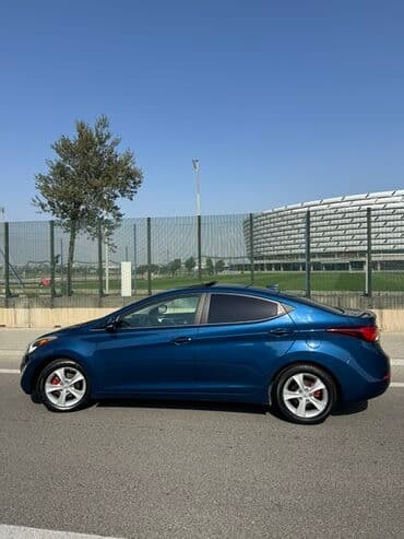 kia seed 2014: Hyundai Elantra: 1.8 l | 2015 il Sedan — 4