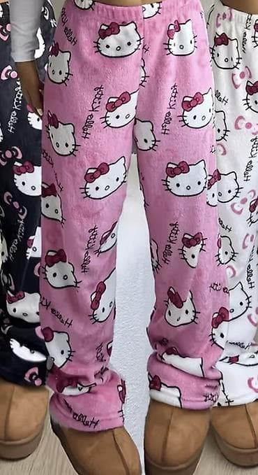 ev geyimler: Hello Kitty naxışlı yumşaq ev şalvarı. Şalvar çəhrayı rəngdədir və — 1