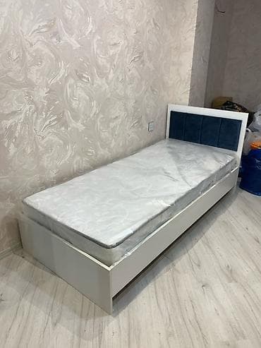 parda tul: Tək nəfərlik ağ çarpayı və döşək dəsti - Ölçü: təxmini 90x200 sm (tək — 2