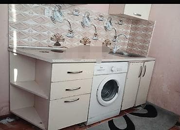 Masazirda 6/6 da 2 otaq 57 kv menzil kirsye verilir Əşyalıdı