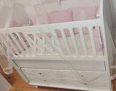 saxta baba oyuncaq: Oğlan və qız üçün, Yeni, Beşik, Matras ilə, Yellənmə mexanizm ilə — 1