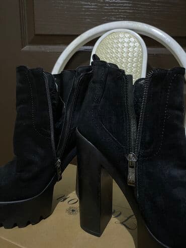 qara mokasinlər: Ölçü: 37, rəng - Qara, İşlənmiş — 5