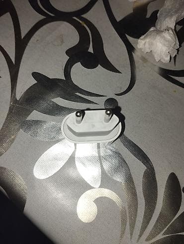 ea fc 25: Adapter Apple, 5 Vt — 2