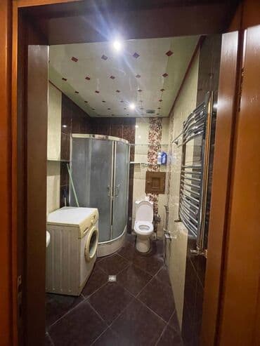 8 mikrorayon: Binəqədi rayonu,Azadlıq metrosu yaxınlığı,8 mkr,18 mərtəbənin,15-ci — 10