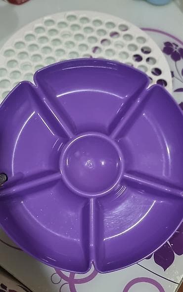Bənövşəyi rəngli çoxbölməli servis qabı - Material: möhkəm plastik - — 1