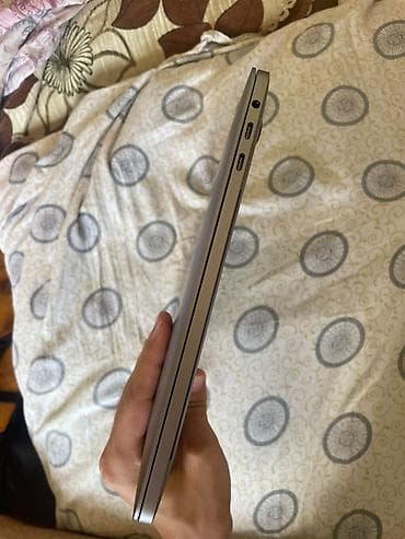 macbook m4 air: Apple MacBook Pro 13” 2019, Touch Bar satılır. Kompüter yaxşı işləyir — 3
