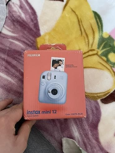 Fotoaparat yenidir, işlənilməyib . Üzərində 30 manatlıq 10-lu kağız