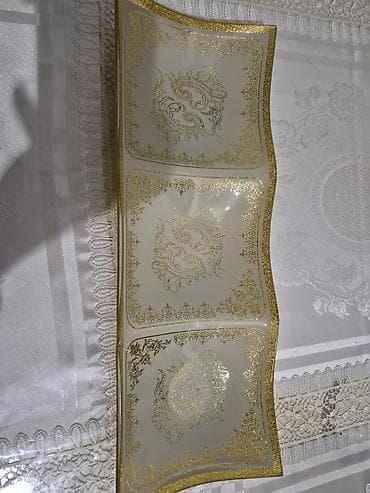 Üç bölməli dekorativ servis qabı - Material: Şüşə/keramika görünüşlü