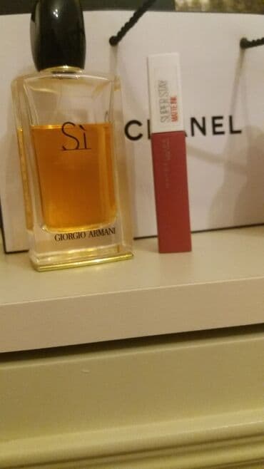 Botinka və botilyonlar: Məhsul dəsti – qadın ayaqqabıları və ətir/kosmetika 1) Sandalet - — 3