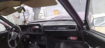 s150 satılır: VAZ 2107, tünd bənövşəyi rəngdə sedan. - Kuzov: klassik “yeddisi” — 5