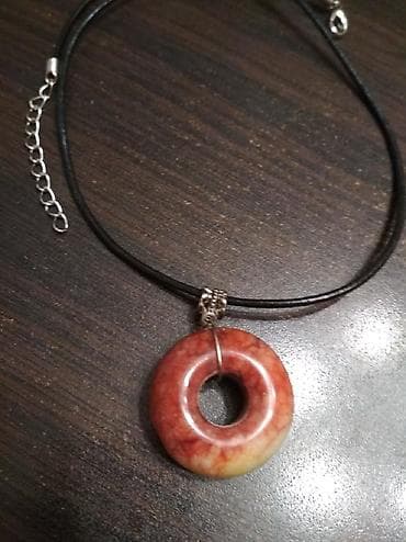 Оригинальное колье.Камень натуральный.Могу доставить к м.Аджеми