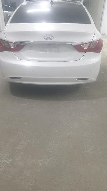 Hyundai Sonata: 2.4 л | 2012 г. Седан — 5