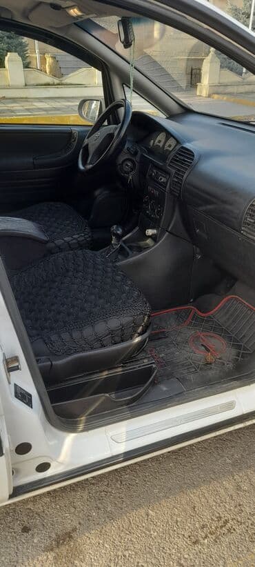 moped kontakt home: Opel Zafira: 2.2 l | 2001 il 48300 km Van/Minivan — 10