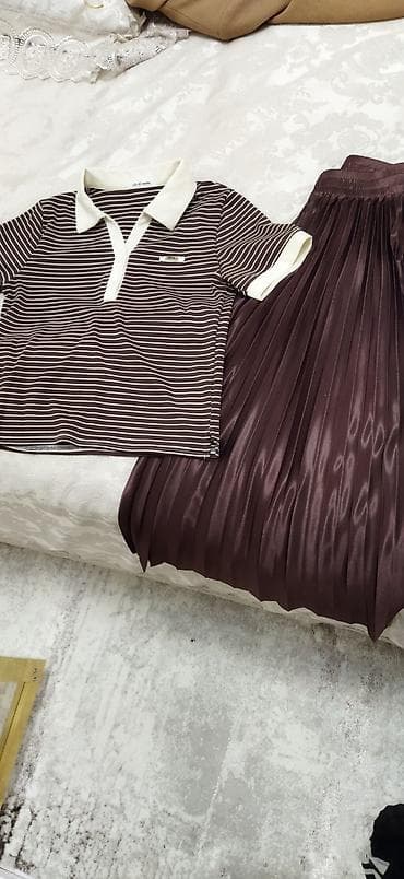 Polo köynək və ətəyi təzədir hec geynilməyib hər biri yeni dəbdə olan lalafo.az -da Polo köynək və ətəyi təzədir hec geynilməyib hər biri yeni dəbdə olan