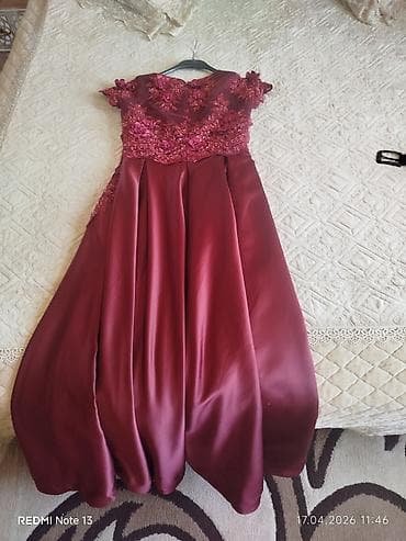 kiraye ziyafet geyimleri: Bordo rəngdə zərif ziyafət/libas - Parça: parlaq atlas teksturası — 3