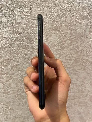 IPhone 7, 32 GB, Qara, Barmaq izi — 6