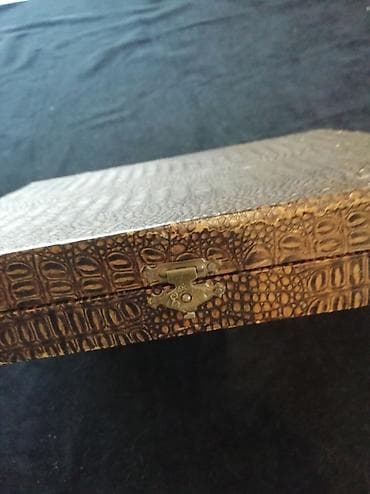 İdman və hobbi: Старинный вьетнамский серебро.
154 гр — 6