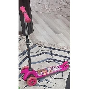 Uşaq skuterı ( samakat ) – 3 təkərli Xüsusiyyətlər: - Rəng: çəhrayı