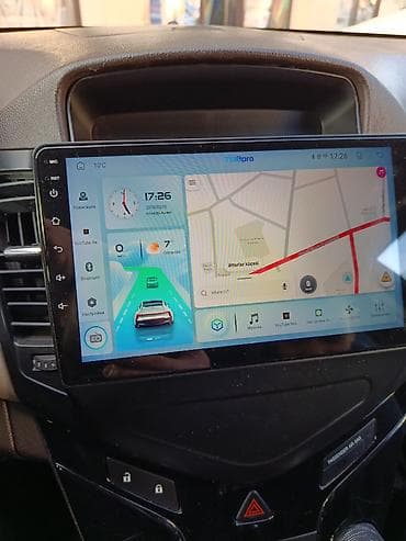Avtoelektronika: Demək olar ki yenidir. Əla işləyir həm YouTube həm naviqasiya — 1