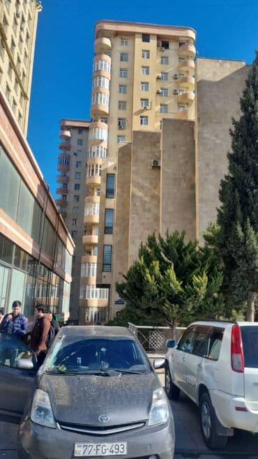 dasinmaz emlak agstafa: 3 otaqlı, Yeni tikili, m. İnşaatçılar, 104 kv. m — 13