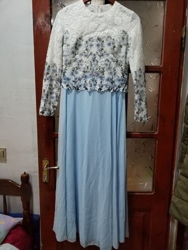 Volkswagen: Nişan paltarı kimi də geyinmək olar. Çox yaxşı vəziyyətdədi. Qaşlar — 4