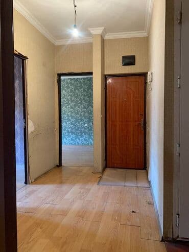 xacmazda tecili satilan evler: Bakı, 4 otaqlı, Köhnə tikili, m. Qara Qarayev, 110 kv. m — 5