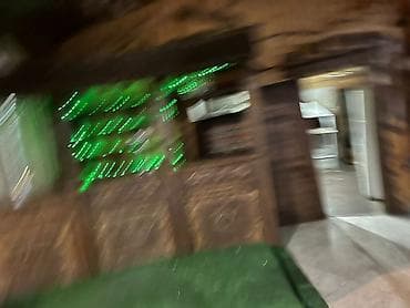 xonca kiraye: Xırdalan Heydər parkına yaxın pub 5 kabinet 1 i böyük, + zal — 4