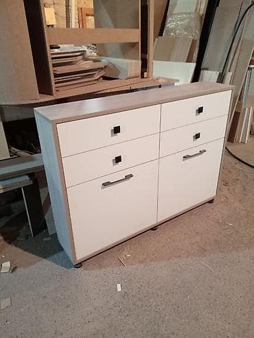 деревянный комод: Новый, Без зеркала — 1