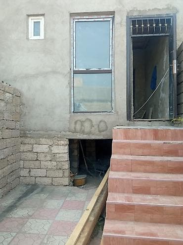 ev axdaram: 3 otaqlı, 90 kv. m, Təmirsiz — 2