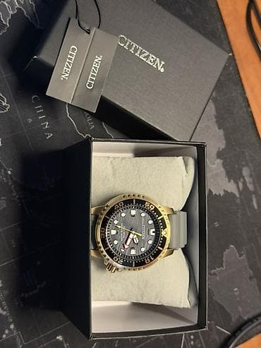 saat vitirni: Model: Citizen BN0163-00H Mexanizm: Eco-Drive (kalibr E168) günəş — 2