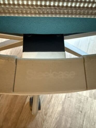 tək stul: Steelcase ofis kreslosu - Brend: Steelcase (fotoşəkildə loqo görünür) — 3